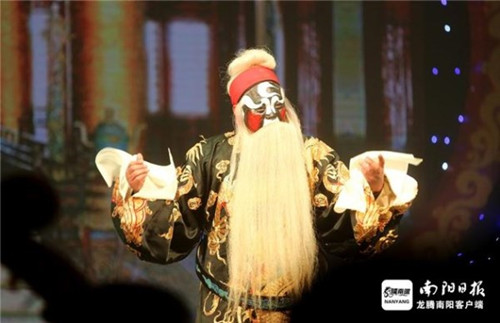 Traditional opera flourishes in Nanyang