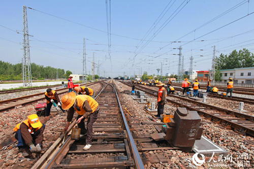 Rail tracks maintained in Nanyang