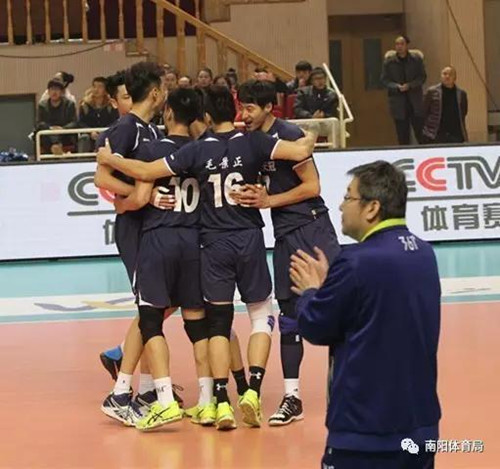 Henan volleyball rising stars face Jiangsu team in Nanyang