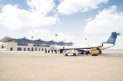 Hundreds of flights added to Nanyang Airport for holiday season