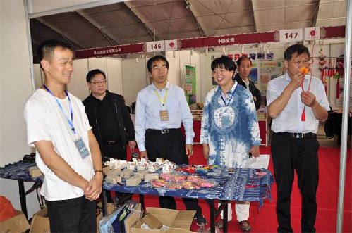 Nanyang elements shine at provincial cultural fair