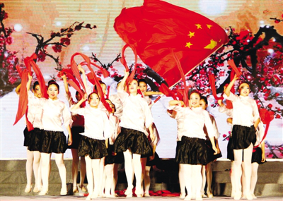 Nanyang mass cultural performance held