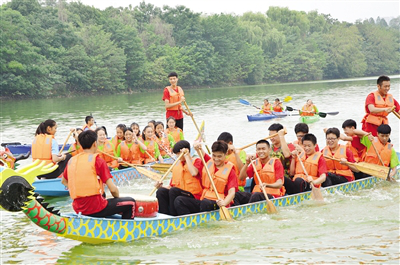 Nanyang summer water sports camp kicks off