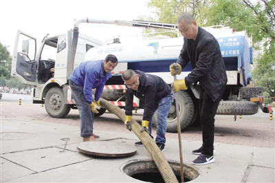 Nanyang eulogizes contributions of sanitation workers
